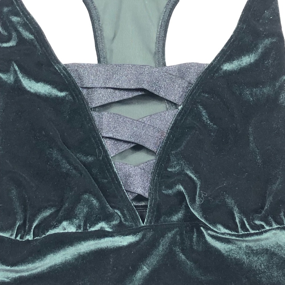 Victoria Secret Green Velvet Sports Bra size Small - Picture 3 of 10